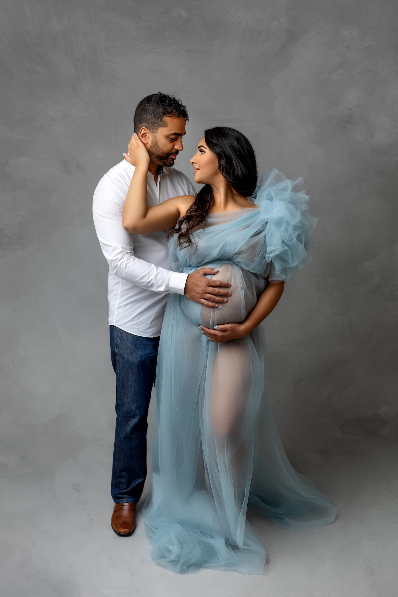 best Edmonton maternity photographer, maternity portrait studio Edmonton, St Albert maternity photography
