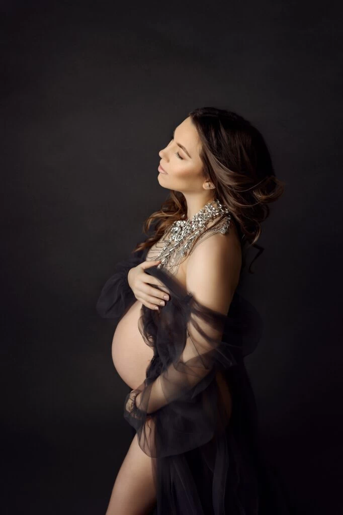 maternity photography Edmonton, maternity photographer near me St Albert