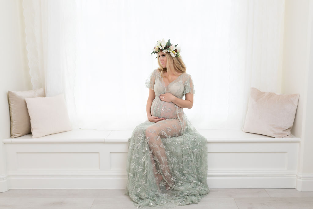 best maternity photography near me Stony Plain, pregnancy photoshoot Sherwood Park