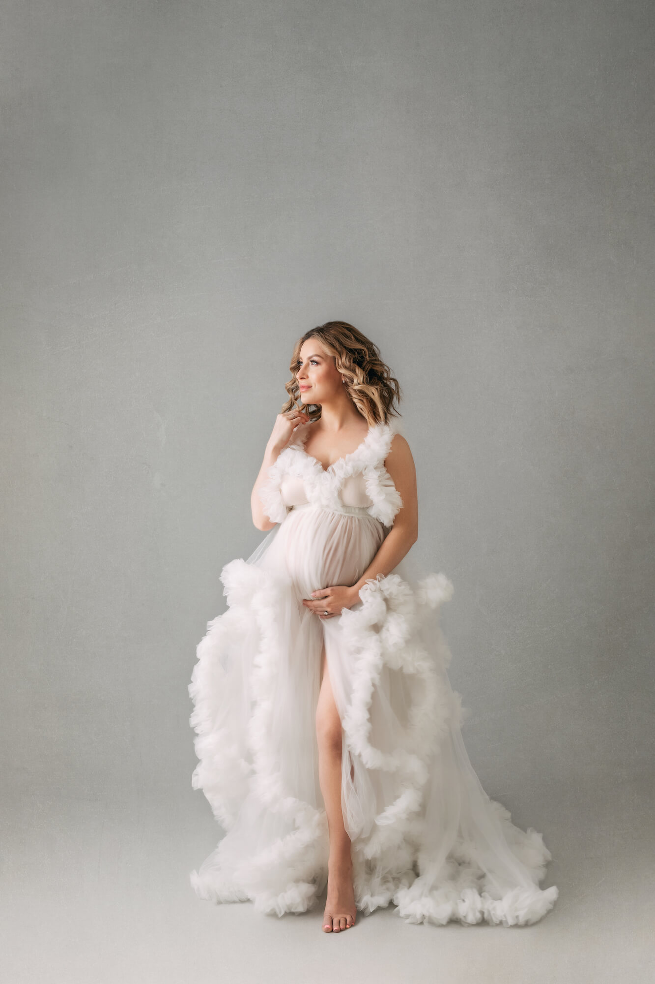 Alberta maternity photographer, maternity photoshoot near me