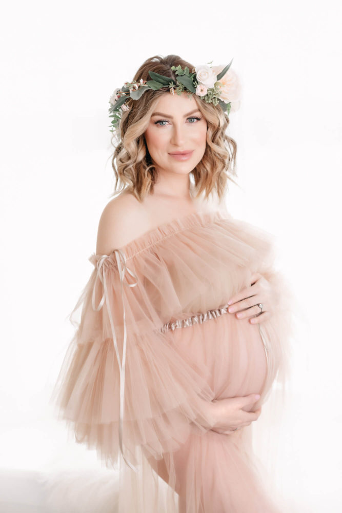 Alberta maternity photographer
