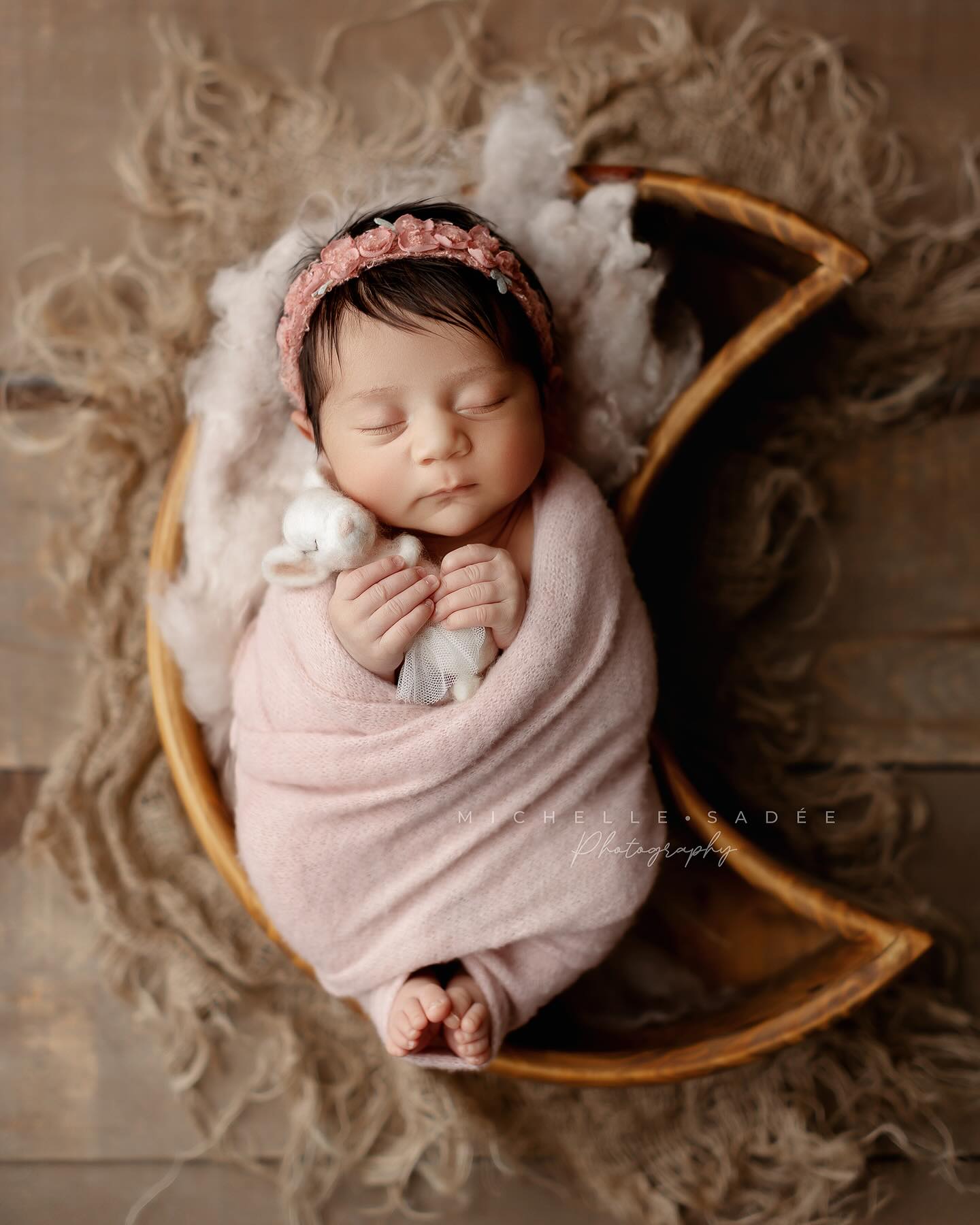 newborn photographer Edmonton, newborn portrait studio near me Edmonton, St Albert baby photographer 9 newborn photoshoot near me, Edmonton baby portrait studio