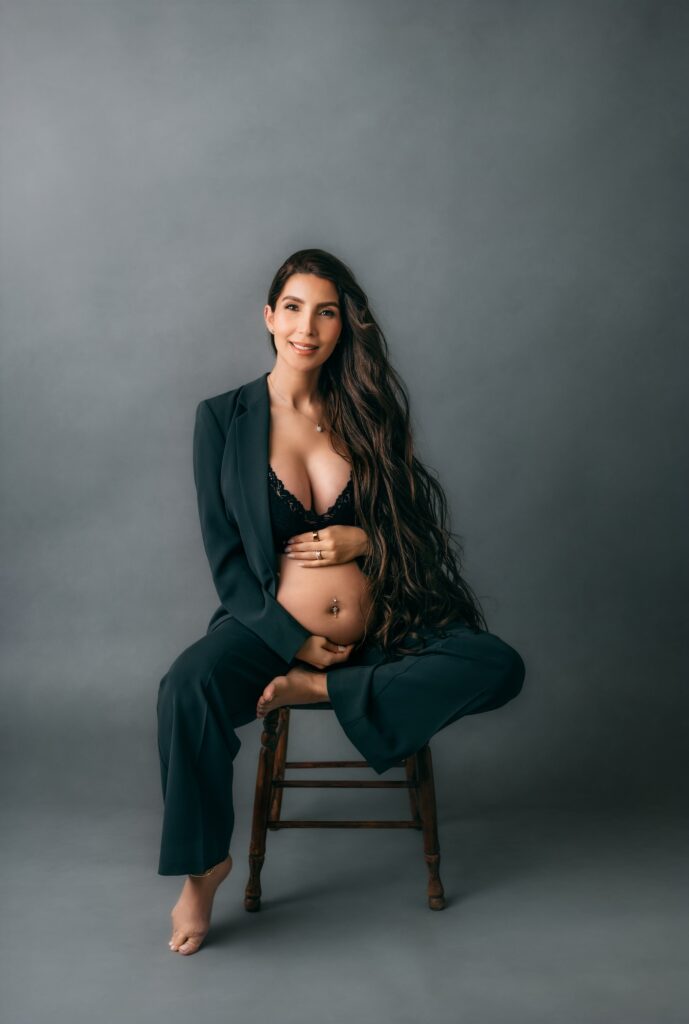 Edmonton maternity photographer, maternity photography near me St Albert