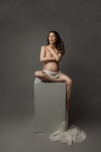 newborn photographer in Edmonton, newborn portrait studio in Edmonton, newborn photoshoot near me
