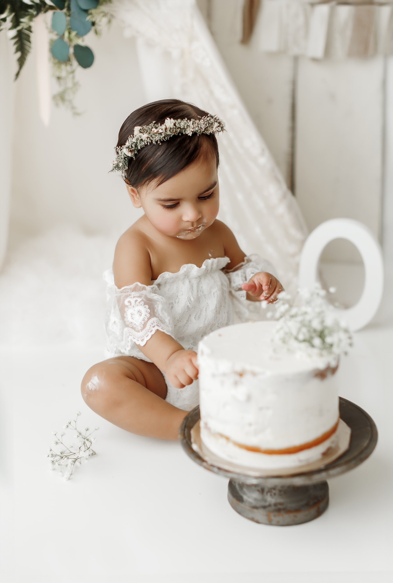 baby photography Edmonton, cake smash photographer near me Edmonton. milestone portraits St Albert